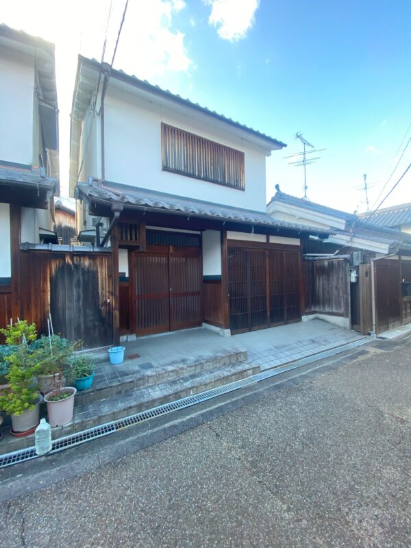 橿原市今井町一丁目中古一戸建 画像2